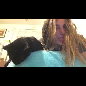 Meet your Posher, Valerie